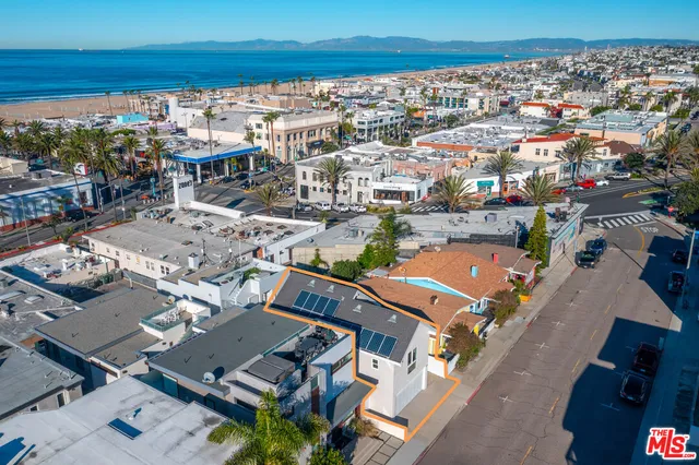 $7,995 | 1125 Manhattan Avenue, Manhattan Beach, CA 90266