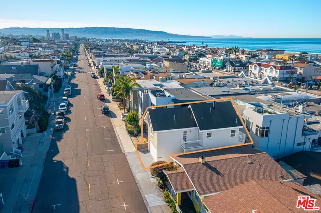 $7,995 | 1125 Manhattan Avenue, Manhattan Beach, CA 90266