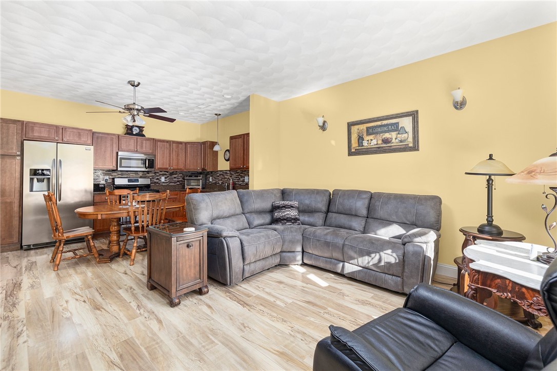 301 West Shore Road, Unit 20 Warwick, RI 02889 - Photo 8 of 42