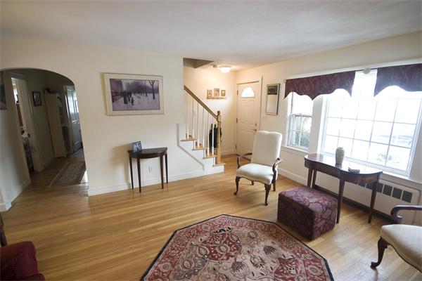 11 Alfreton Road Needham, MA 02494 - Photo 9 of 21