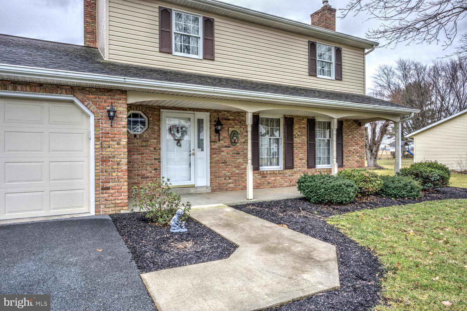 45 Rock Road Ephrata, PA 17522 - Photo 3 of 48