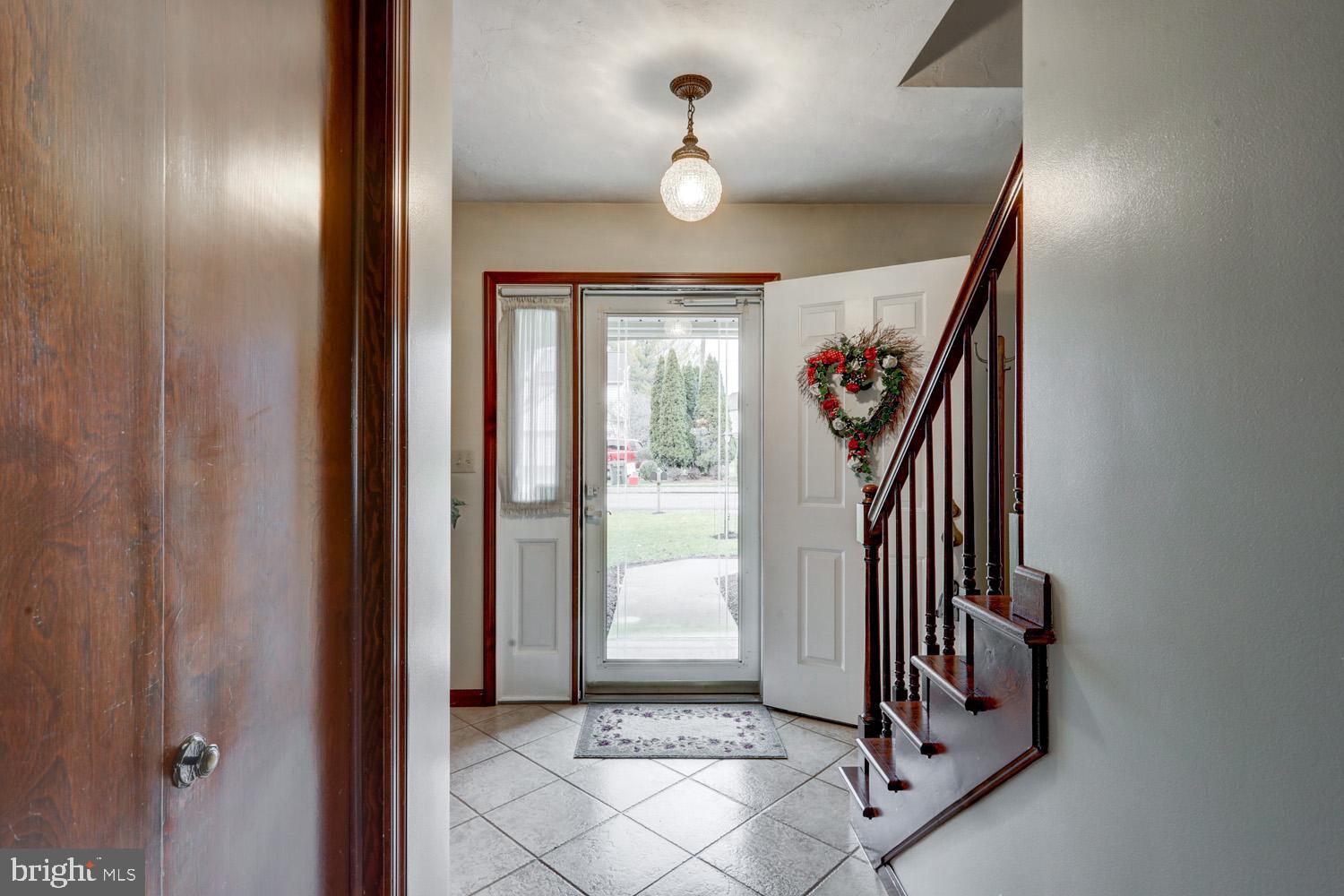 45 Rock Road Ephrata, PA 17522 - Photo 6 of 48