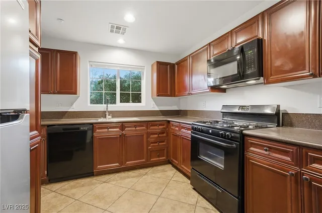 $1,850 | 9057 Pure Sapphire Court, Las Vegas, NV 89149