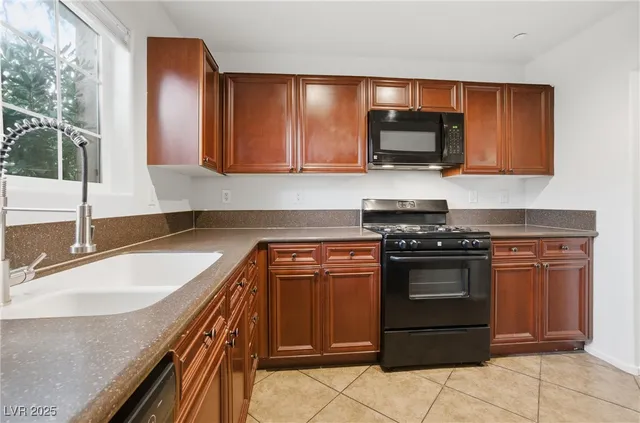 $1,850 | 9057 Pure Sapphire Court, Las Vegas, NV 89149