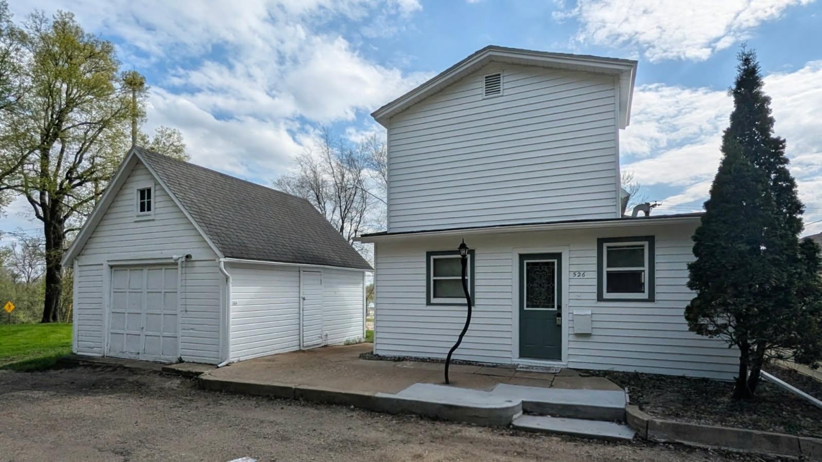526 State Road Montevideo, MN 56265 - Photo 2 of 43
