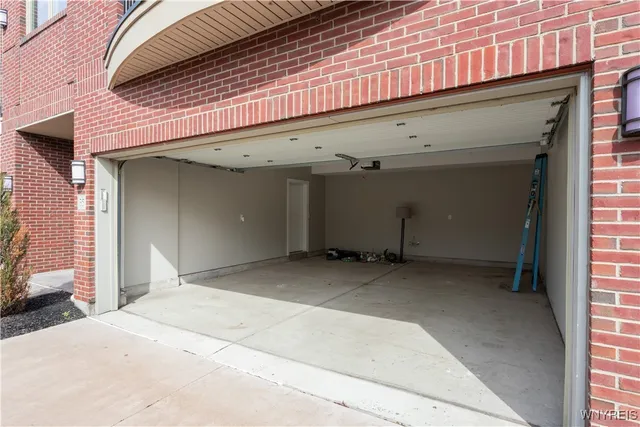 $5,000 | 35 Ojibwa Circle, Buffalo, NY 14202