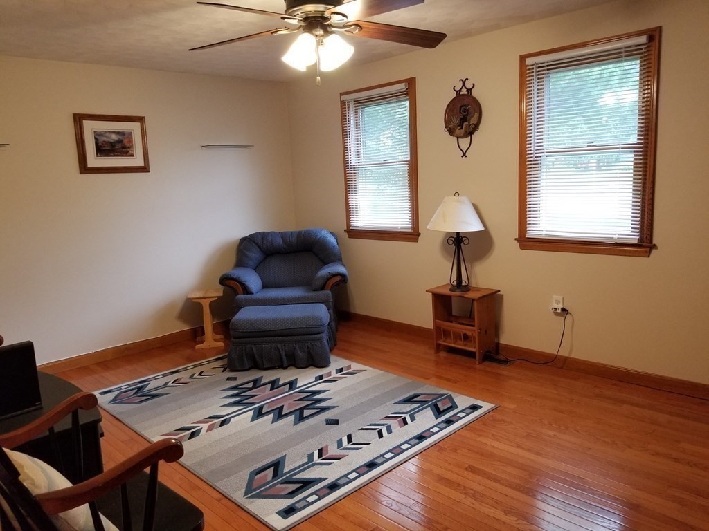 17 Briarwood Road Lowell, MA 01852 - Photo 3 of 23 Gallery Image 3