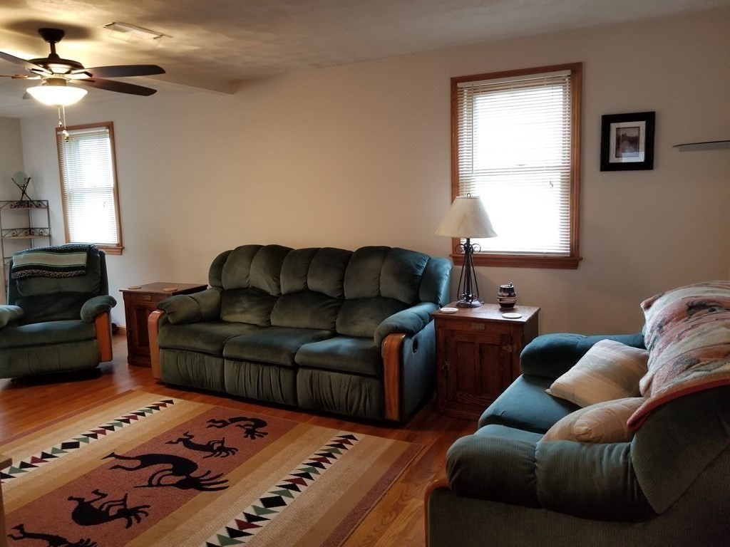 17 Briarwood Road Lowell, MA 01852 - Photo 10 of 23 Gallery Image 10