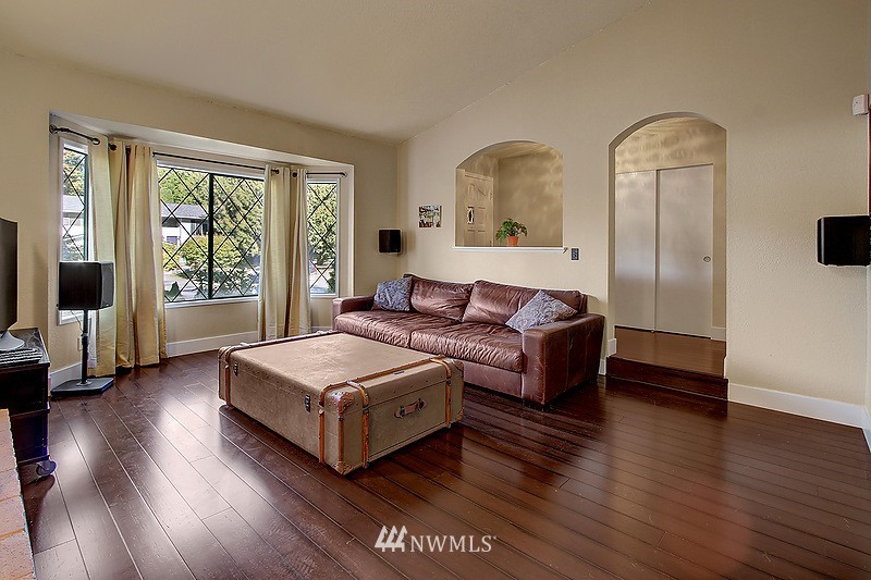 2904 165th Place Southeast Bothell, WA 98012 - Photo 3 of 19