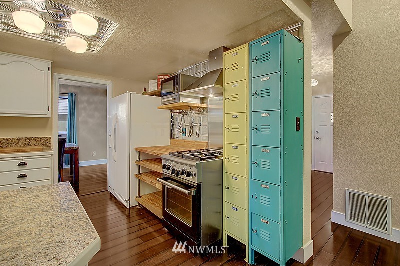 2904 165th Place Southeast Bothell, WA 98012 - Photo 9 of 19