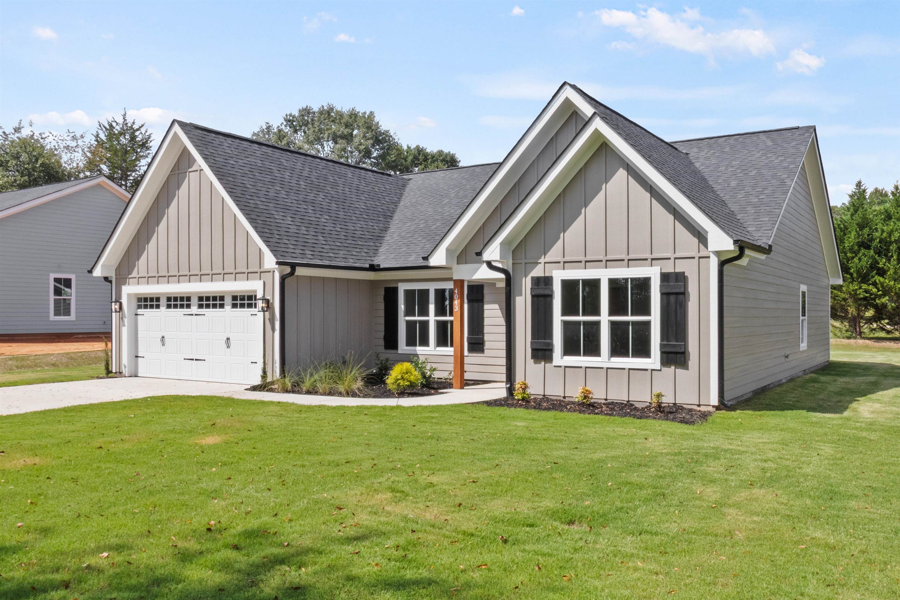 4043 Ridge Road Greer, SC 29651 - Photo 3 of 47 Gallery Image 3