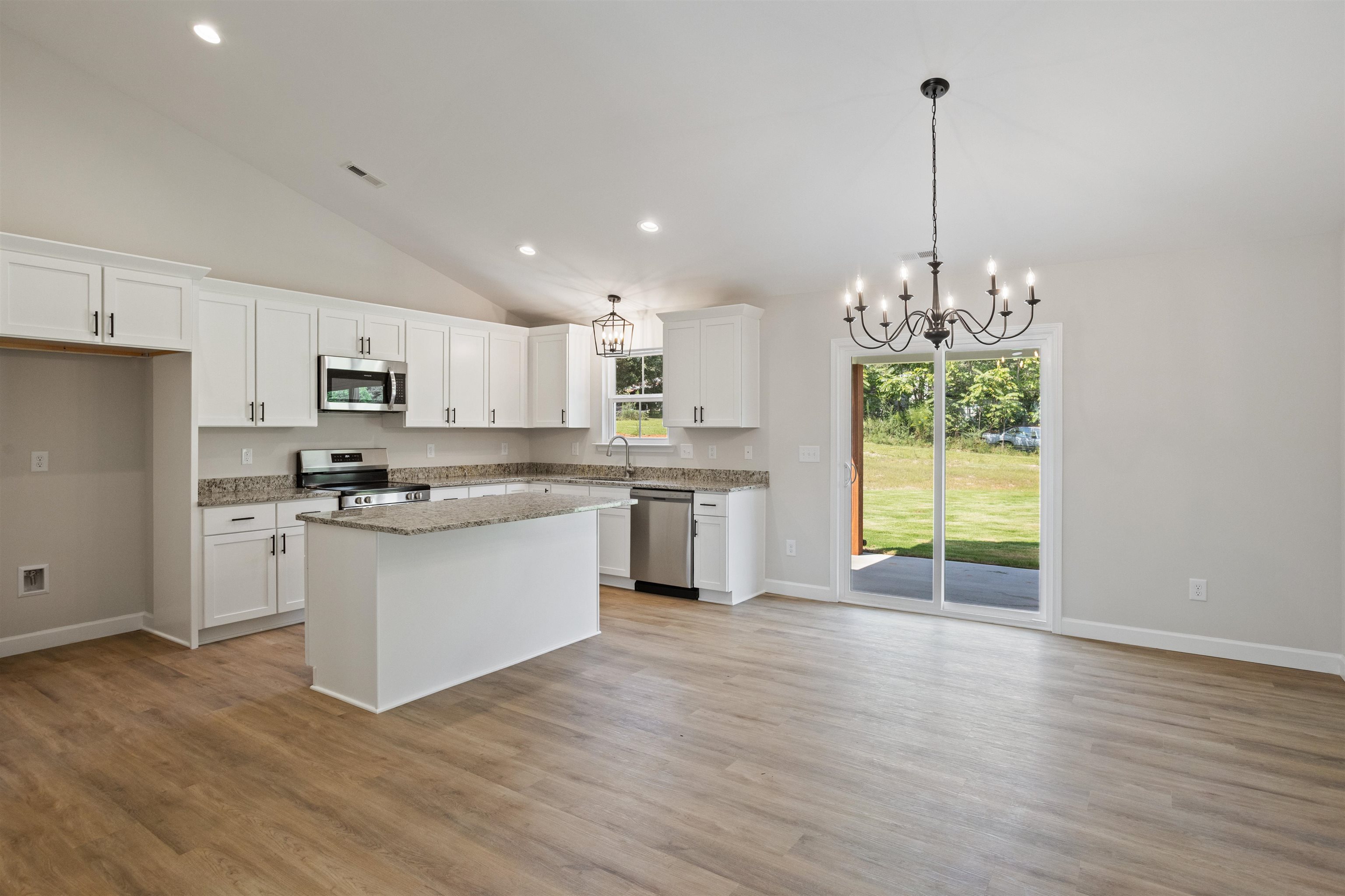 4043 Ridge Road Greer, SC 29651 - Photo 9 of 47 Gallery Image 9