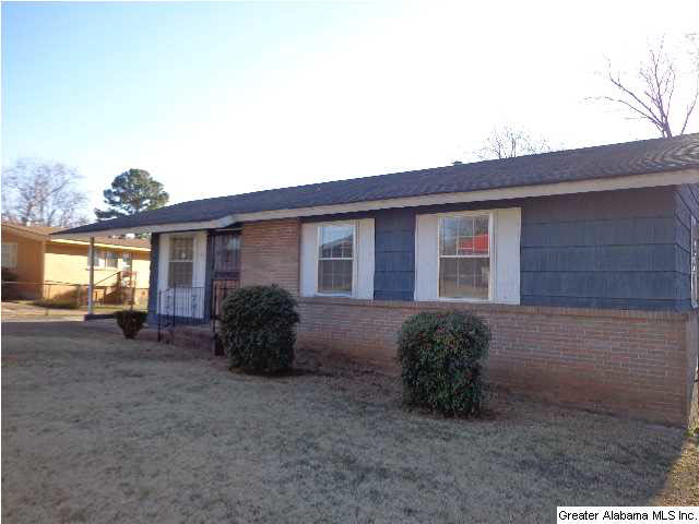 402 Susan Lane Birmingham, AL 35228 - Photo 2 of 17
