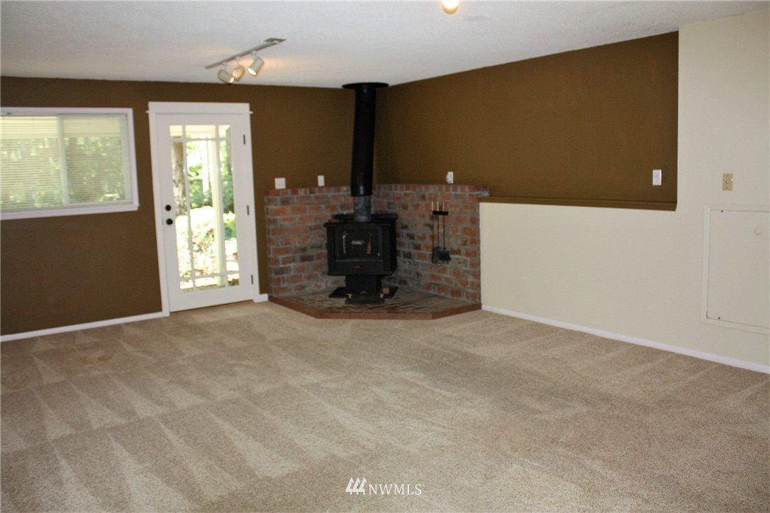 16780 Seminole Road Northeast Poulsbo, WA 98370 - Photo 15 of 25 Gallery Image 15