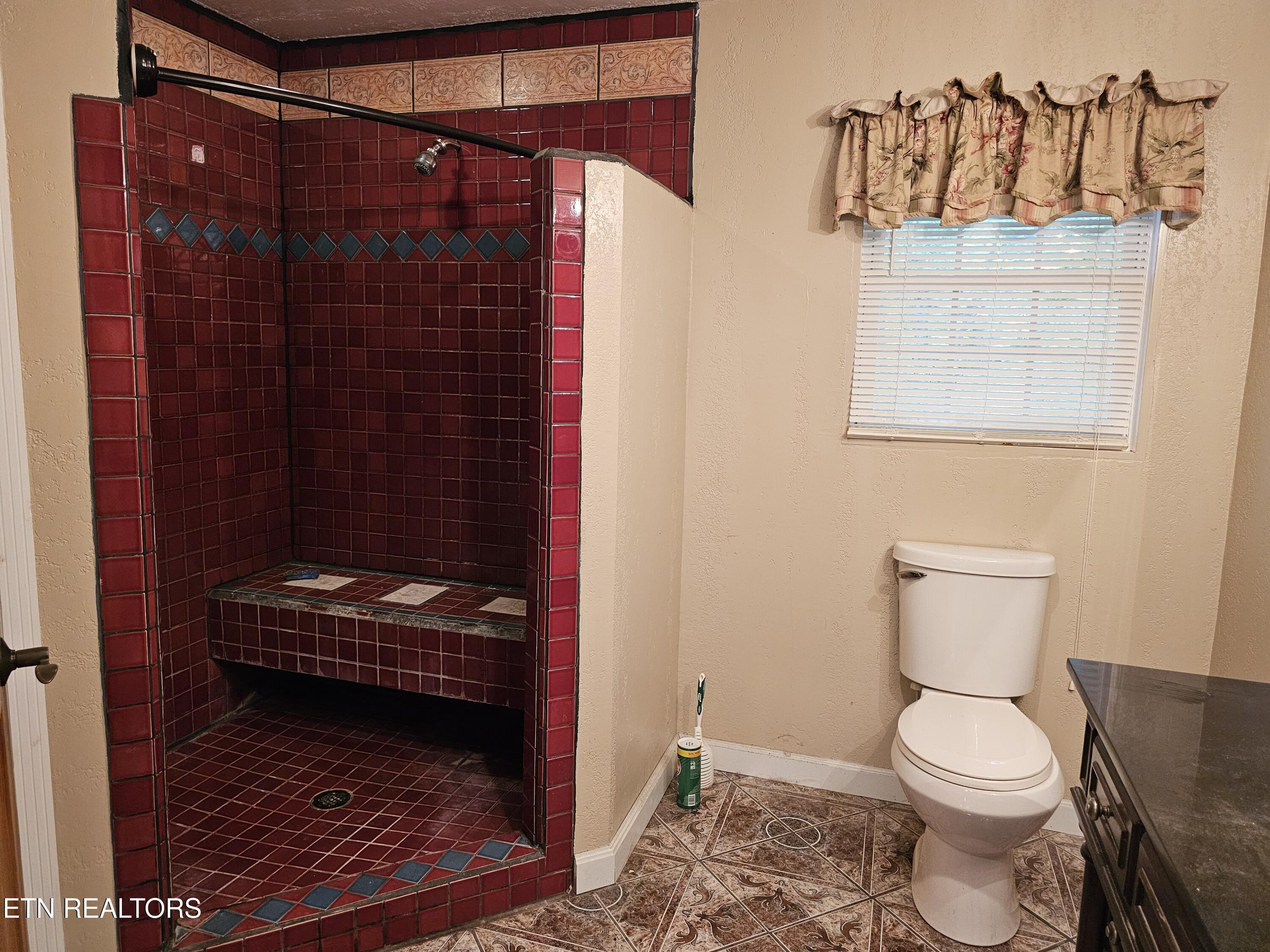 925 Tweed Springs Road Greeneville, TN 37743 - Photo 17 of 53 20260618_172324