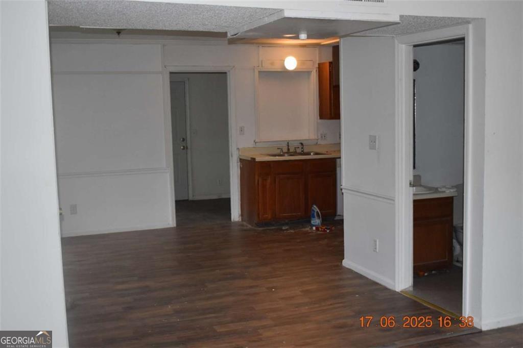 4403 Azalea Drive Macon, GA 31210 - Photo 2 of 28