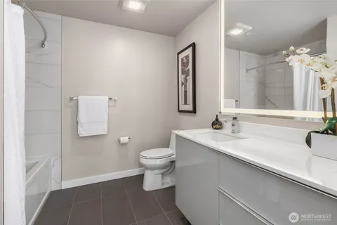 $645,000 | 450 South Main Street, Unit 806, Seattle, WA 98104