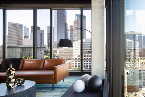 $645,000 | 450 South Main Street, Unit 806, Seattle, WA 98104