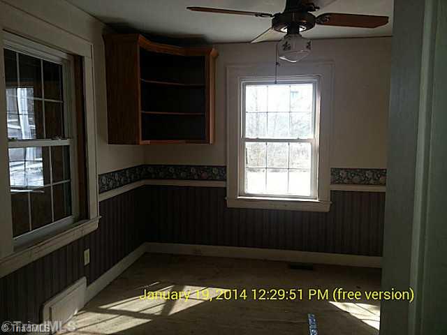1186 Linville Road Mount Airy, NC 27030 - Photo 5 of 7 Den/Family/Great Room.