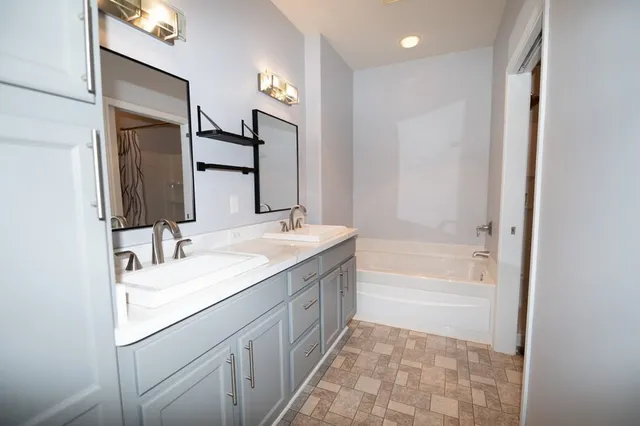 $299,800 | 1619 North Farwell Avenue, Unit 201, Milwaukee, WI 53202