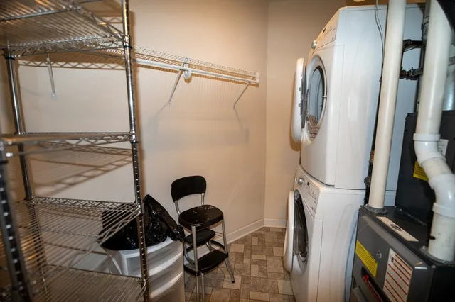 $299,800 | 1619 North Farwell Avenue, Unit 201, Milwaukee, WI 53202