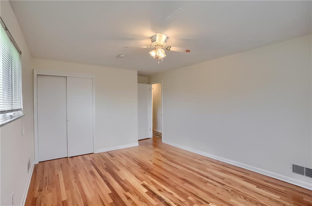 5199 Blossom Road Pittsburgh, PA 15236 - Photo 13 of 25 Gallery Image 13
