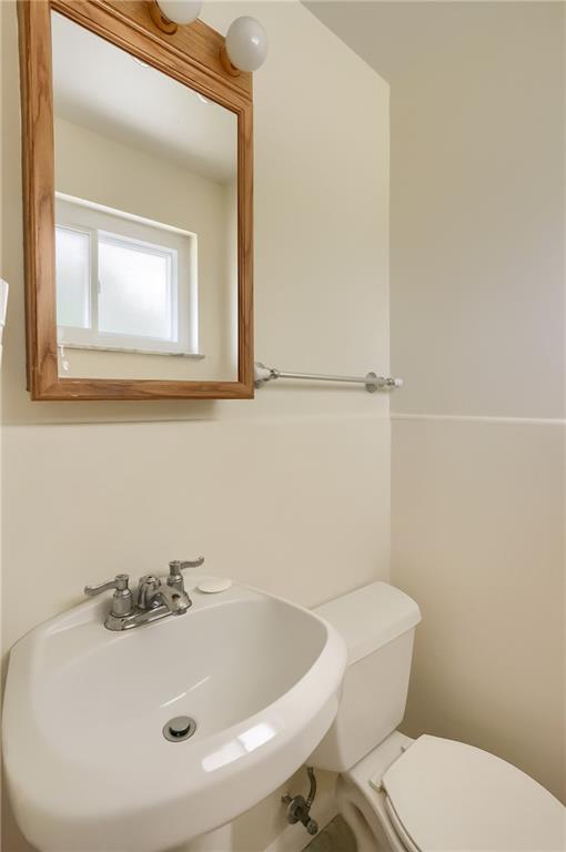 5199 Blossom Road Pittsburgh, PA 15236 - Photo 16 of 25 Gallery Image 16
