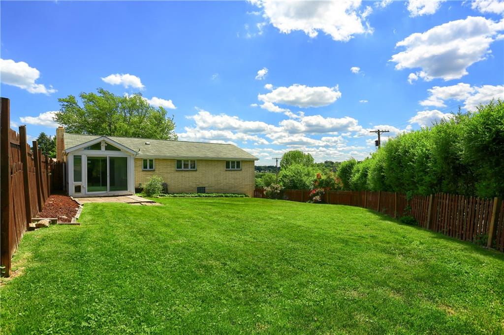 5199 Blossom Road Pittsburgh, PA 15236 - Photo 20 of 25 Gallery Image 20