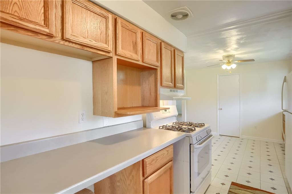 5199 Blossom Road Pittsburgh, PA 15236 - Photo 9 of 25 Gallery Image 9