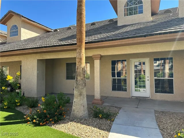 $1,700 | 5070 Tara Avenue, Unit 108, Las Vegas, NV 89146