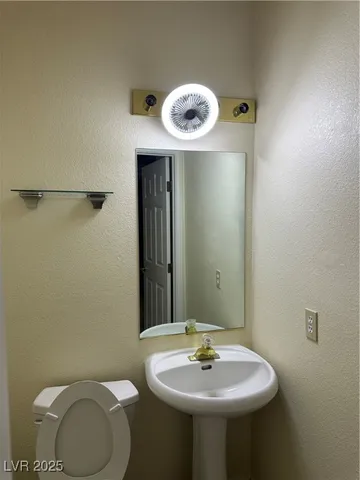 $1,700 | 5070 Tara Avenue, Unit 108, Las Vegas, NV 89146