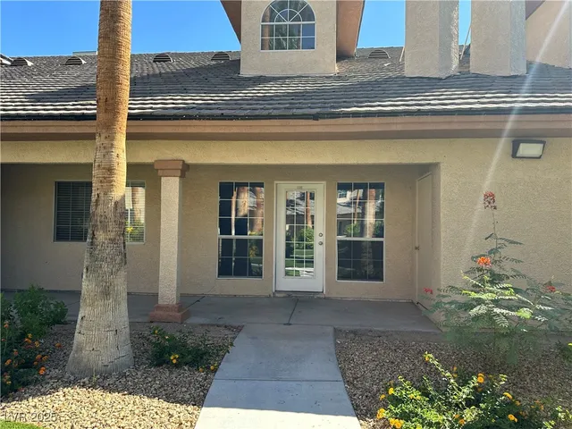 $1,700 | 5070 Tara Avenue, Unit 108, Las Vegas, NV 89146