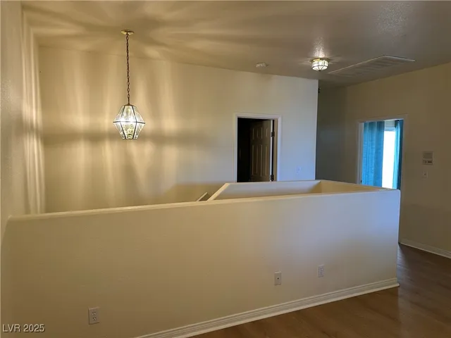 $1,700 | 5070 Tara Avenue, Unit 108, Las Vegas, NV 89146