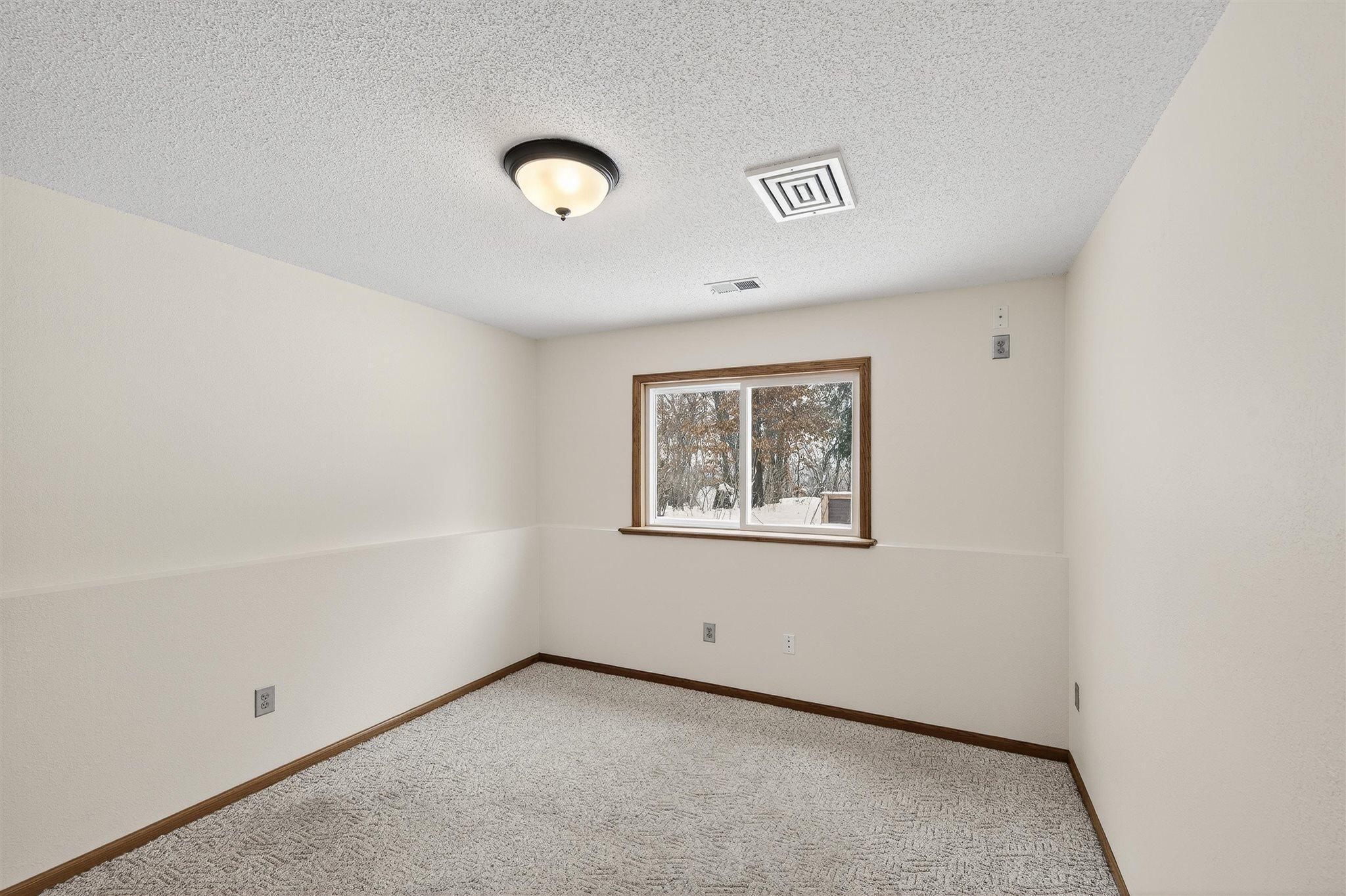 1325 Driving Park Road Stillwater, MN 55082 - Photo 35 of 46