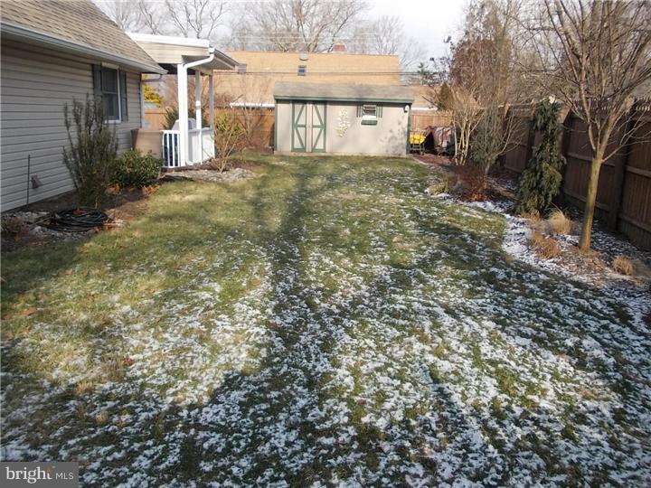 35 Spinythorn Road Levittown, PA 19056 - Photo 21 of 25 Exterior Side