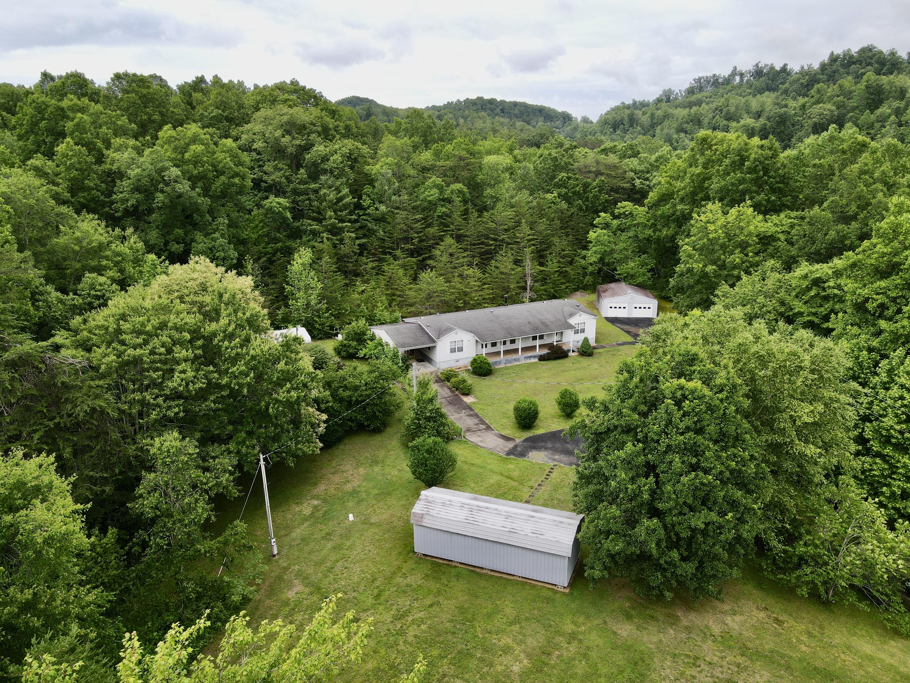 856 Harrod Branch Road London, KY 40741 - Photo 6 of 51 AFAA0A37-CE3C-41E1-8338-15F2A1421538