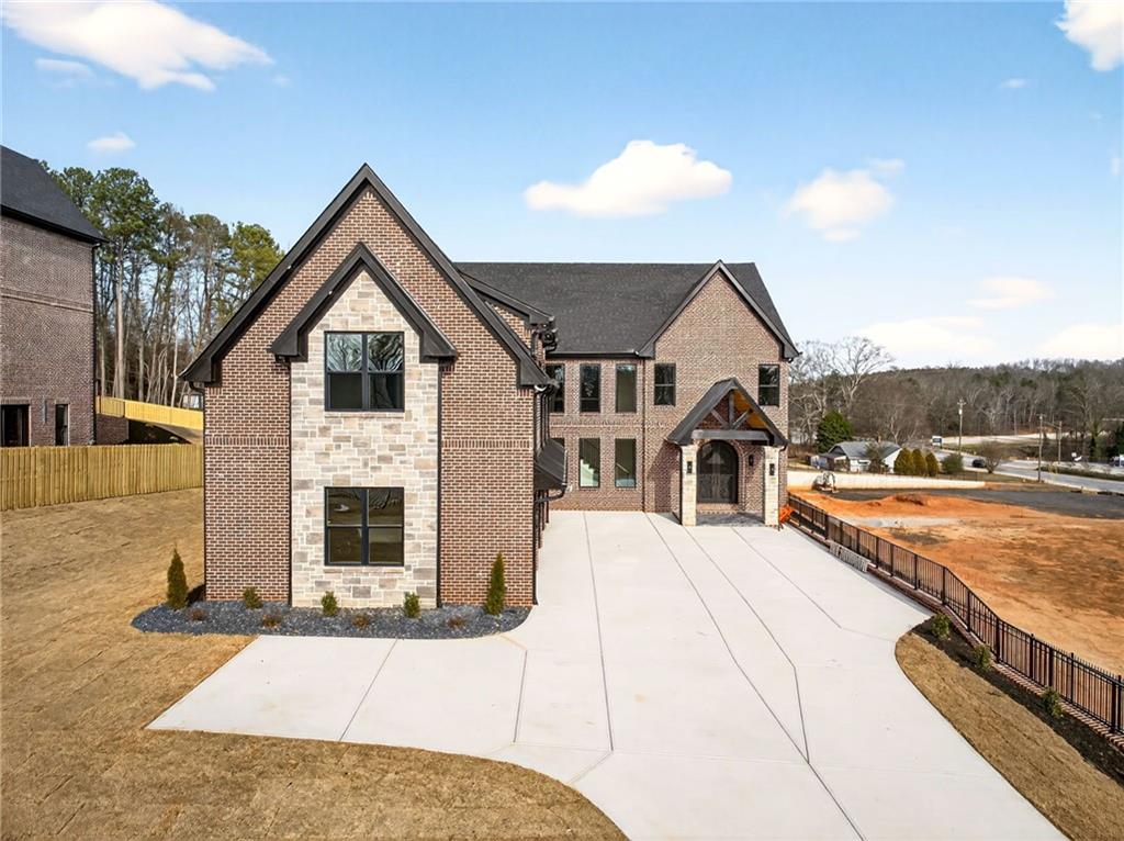 403 Thunder Road Buford, GA 30518 - Photo 5 of 88