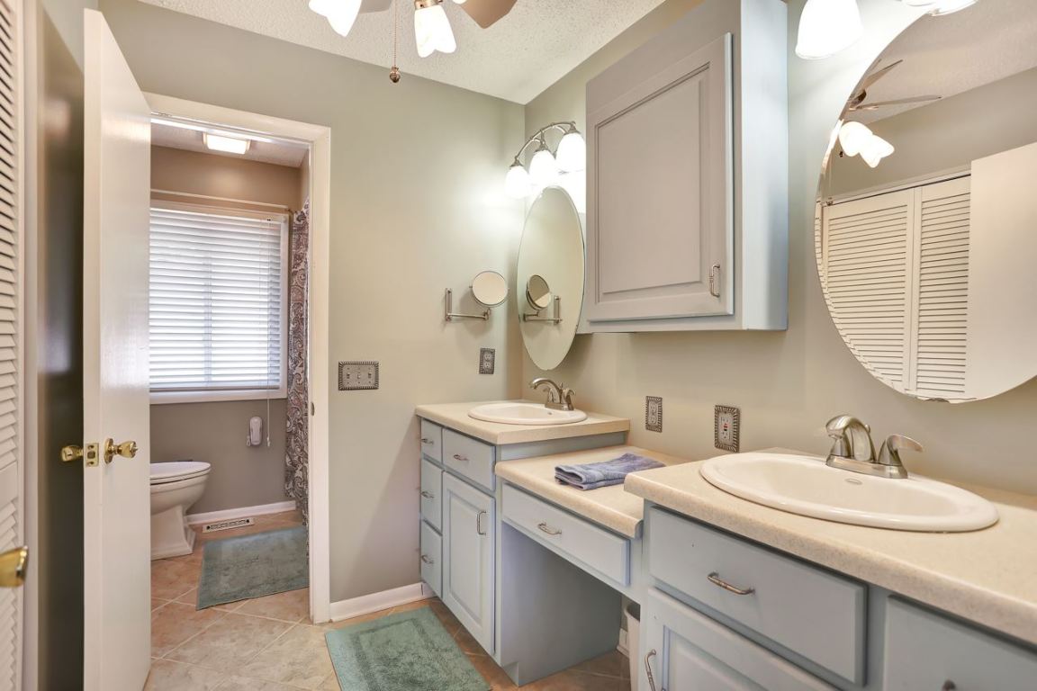 304 Hillandale Road Seneca, SC 29672 - Photo 13 of 29 Gallery Image 13