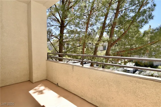$1,450 | 7155 South Durango Drive, Unit 207, Las Vegas, NV 89113