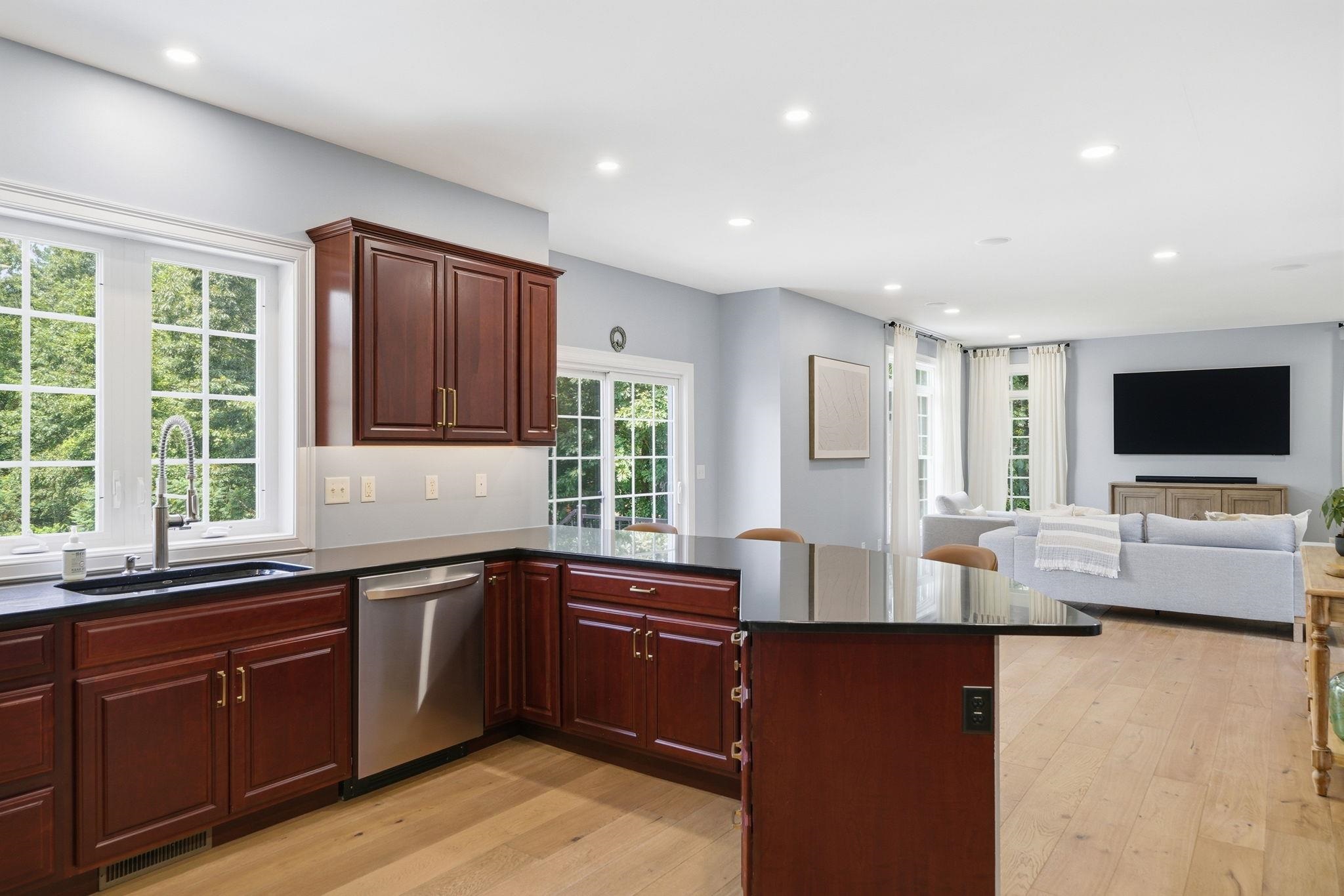 50 Overton Road Windham, NH 03087 - Photo 8 of 45