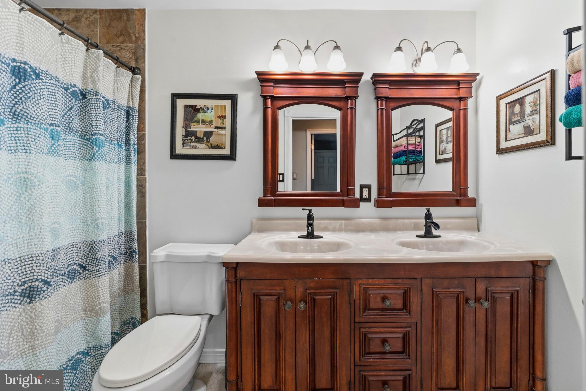 3 East Daisy Lane, Unit B Mount Laurel, NJ 08054 - Photo 16 of 25 full bathroom
