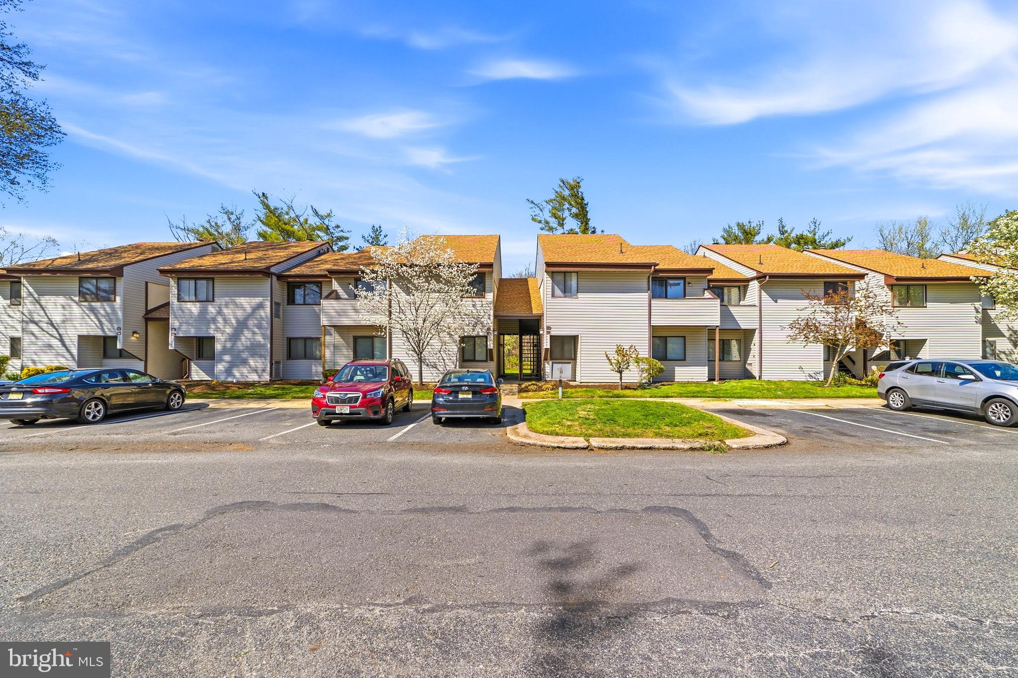 3 East Daisy Lane, Unit B Mount Laurel, NJ 08054 - Photo 3 of 25 2 designated parking spaces!