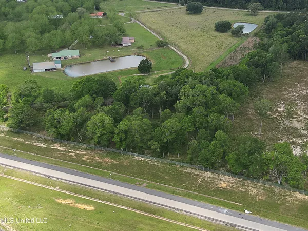 $7,522,020 | 10 West Interstate Pass, Pass Christian, MS 39571