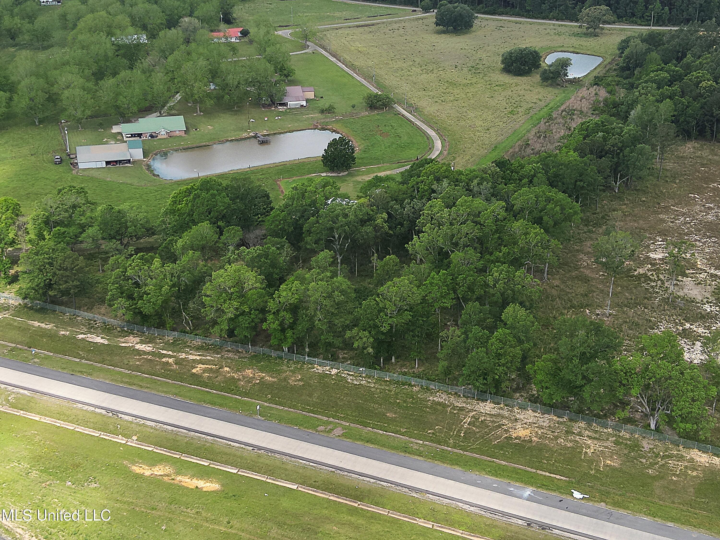10 West Interstate Pass Pass Christian, MS 39571 - Photo 6 of 23 DJI_20250424111753_0001_Z
