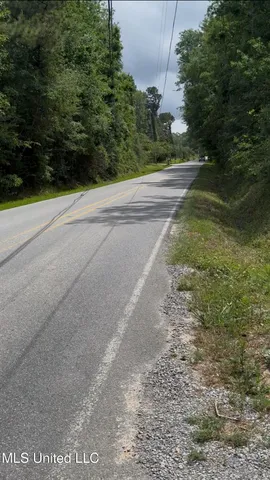 $7,522,020 | 10 West Interstate Pass, Pass Christian, MS 39571