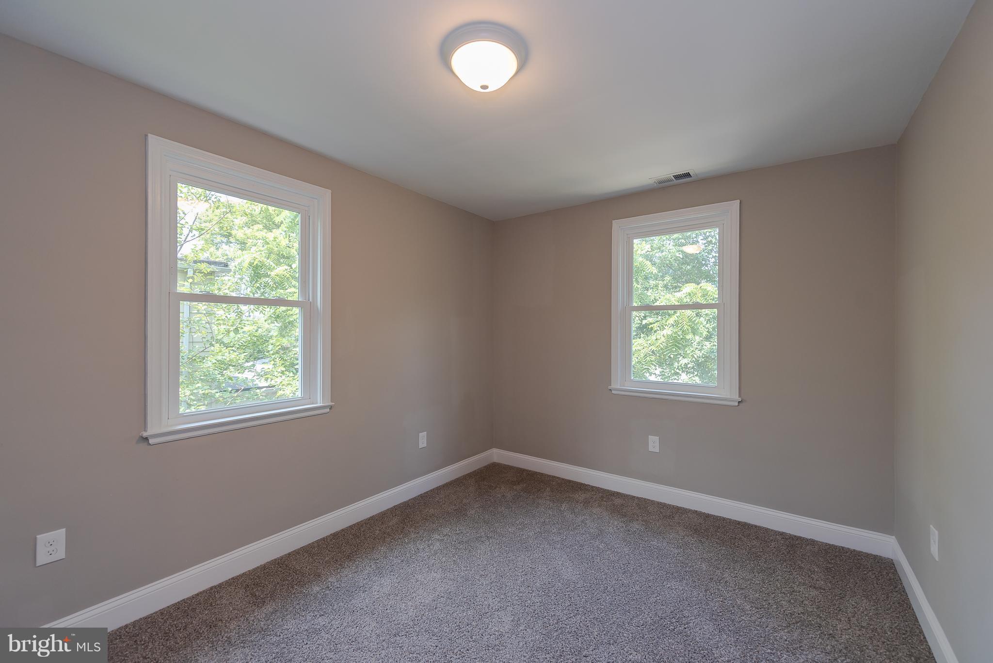 628 Stamford Road Baltimore, MD 21229 - Photo 15 of 22 Bedroom