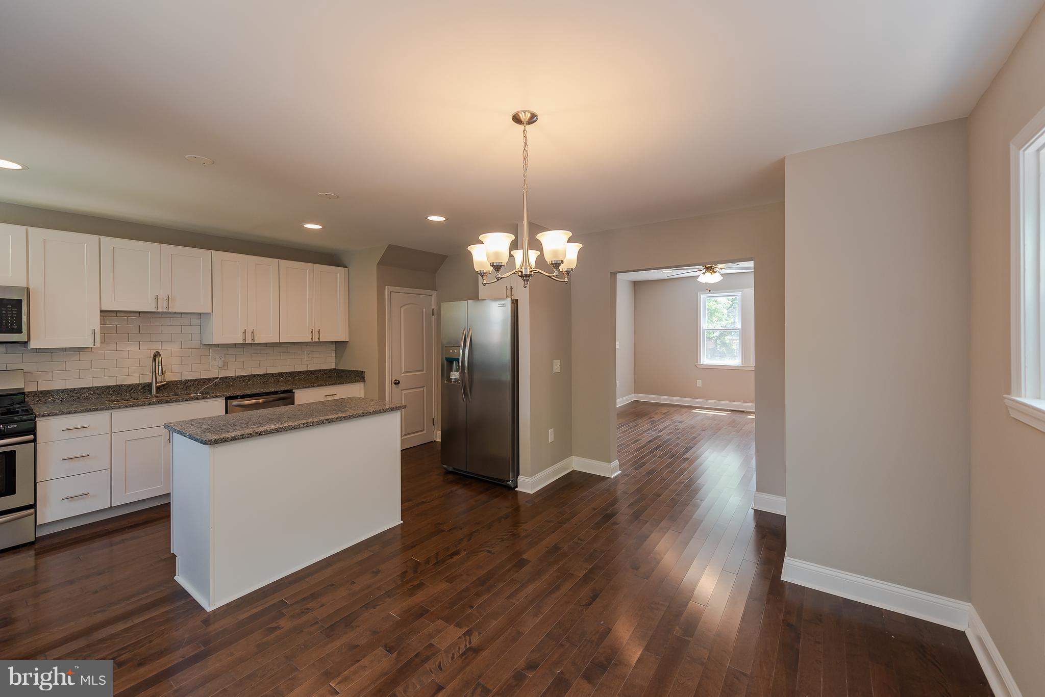 628 Stamford Road Baltimore, MD 21229 - Photo 7 of 22 Dining Room