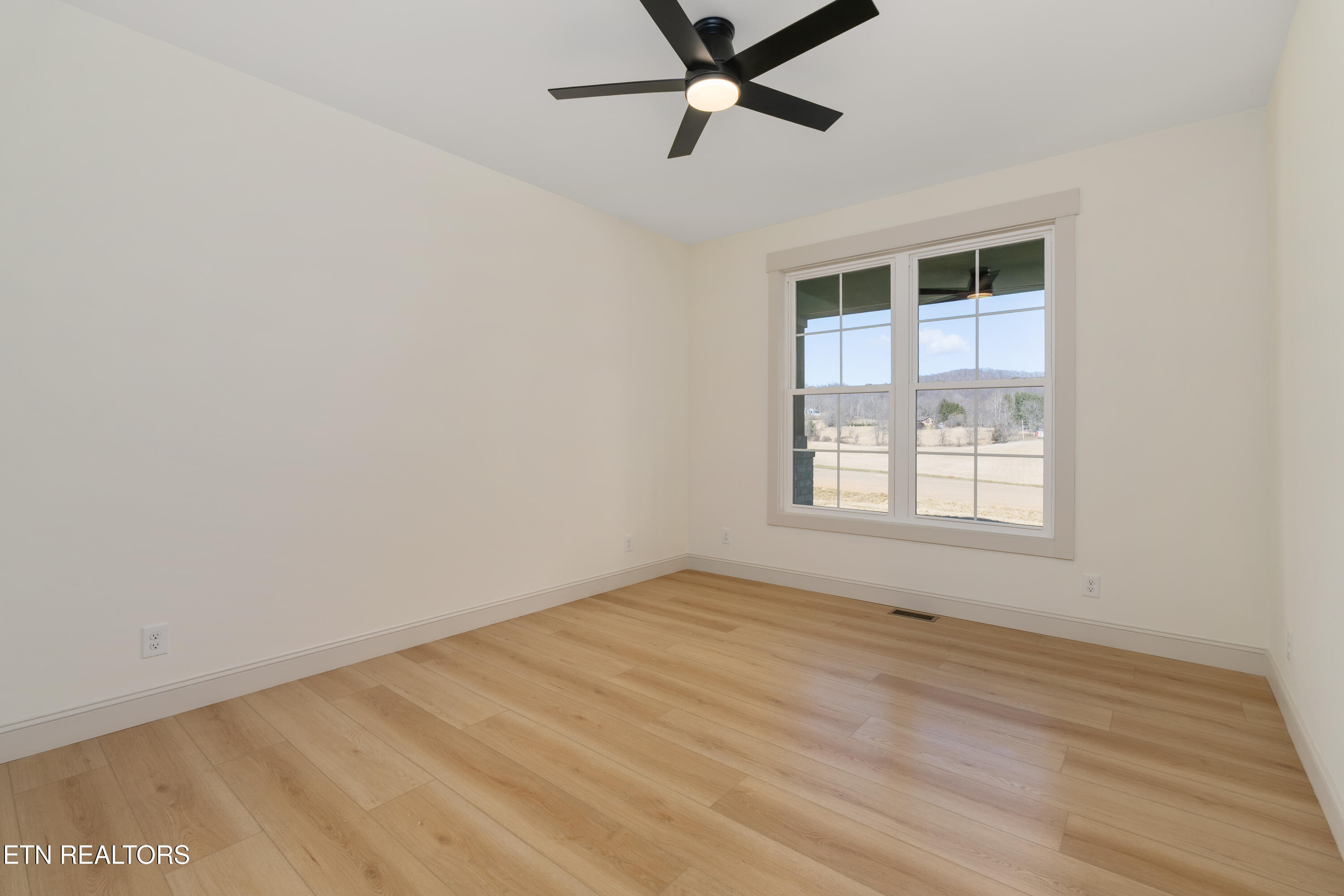 31036 Oberlin Lane Glade Spring, VA 24340 - Photo 13 of 23 13) 67790-69a59fc263283