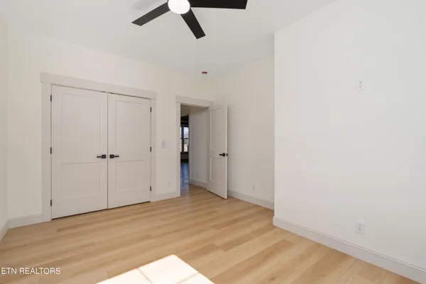 $789,900 | 31036 Oberlin Lane, Glade Spring, VA 24340