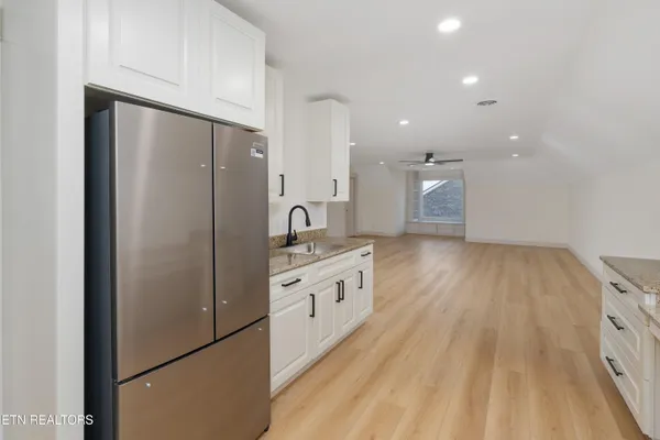 $789,900 | 31036 Oberlin Lane, Glade Spring, VA 24340